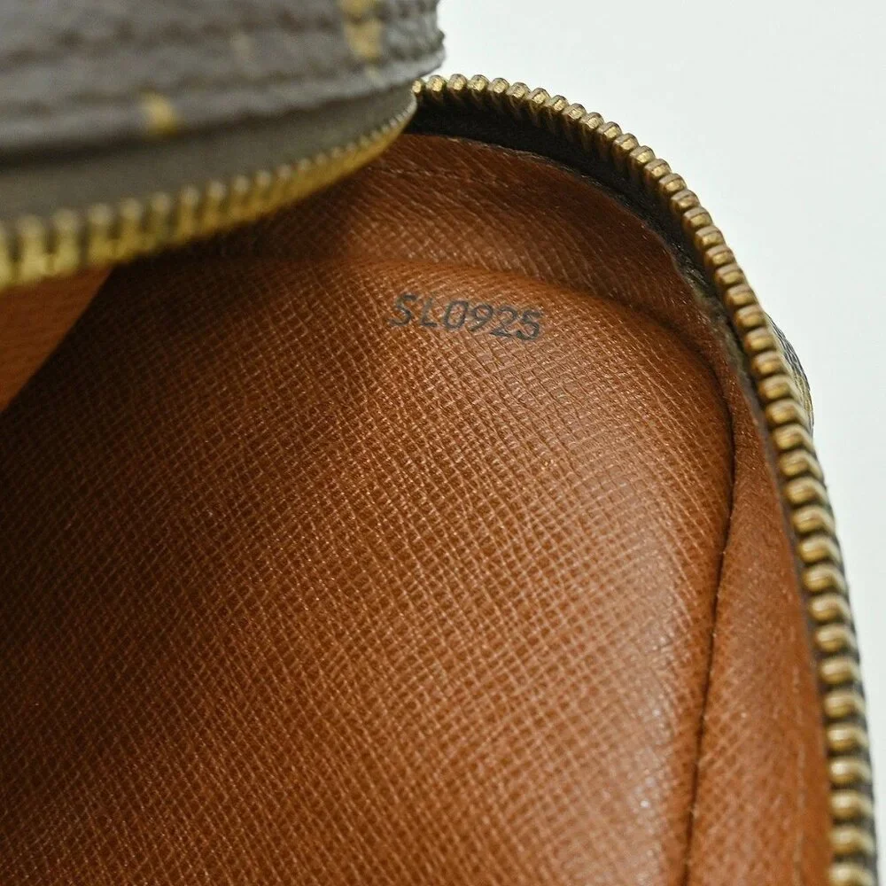 LOUIS VUITTON DANUBE CROSSBODY SHOULDER BAG MONOGRAM M45266 SL0925 YQ04029 BN02